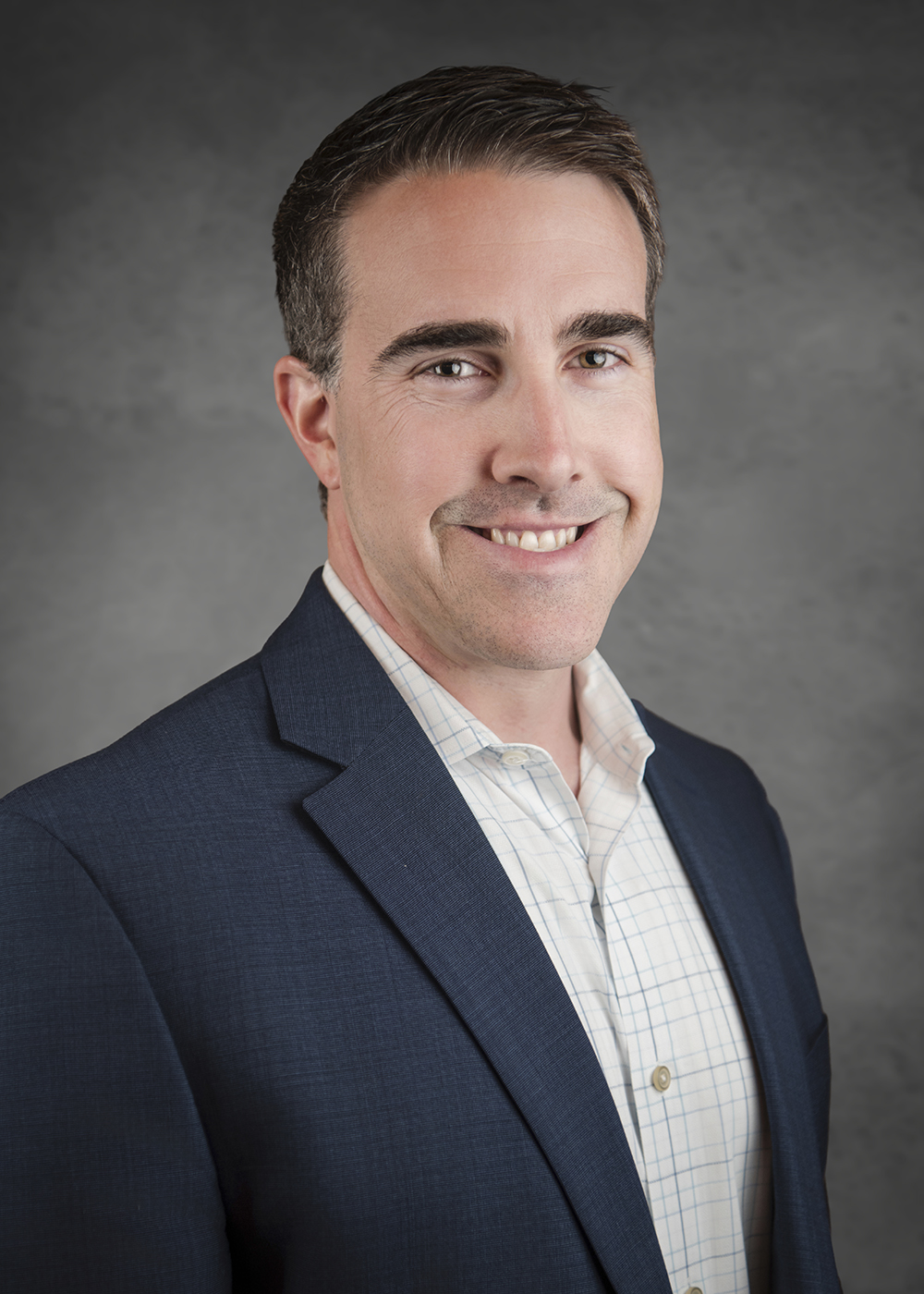Brett Singer headshot